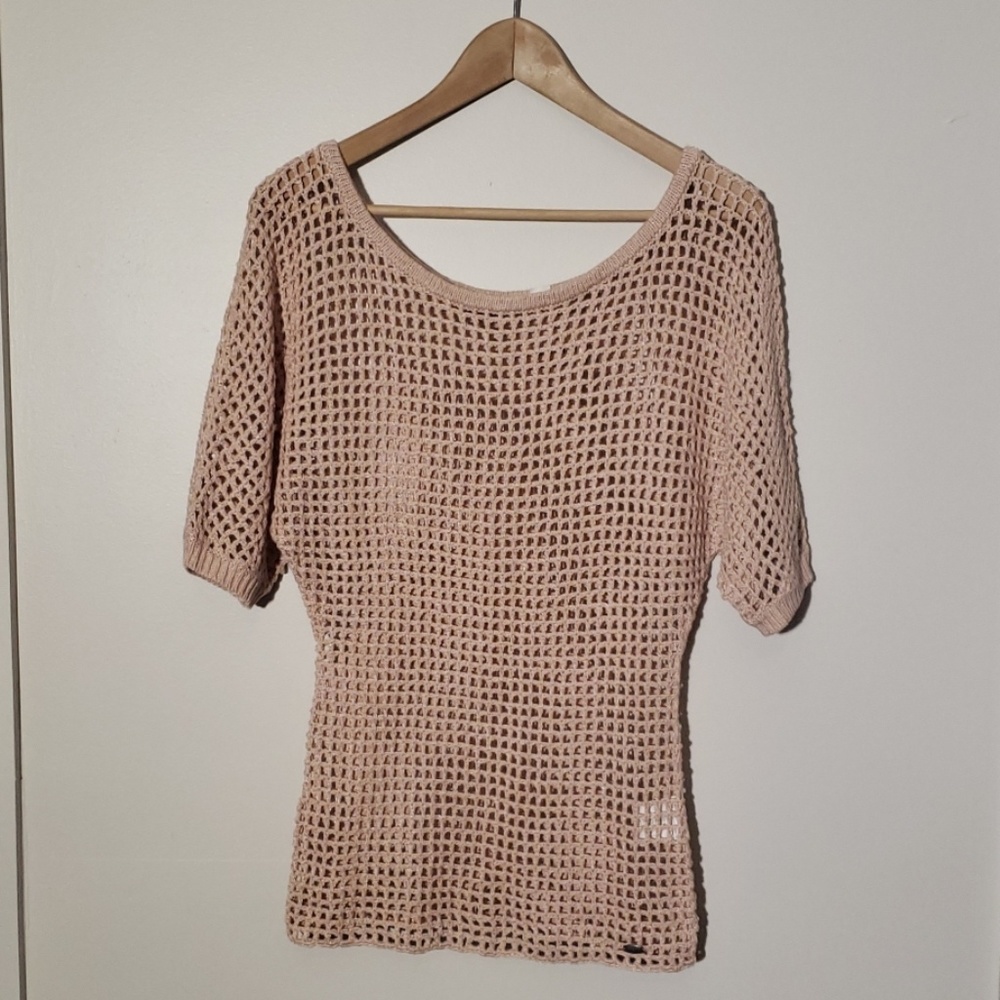 Guess dusty rose mesh top